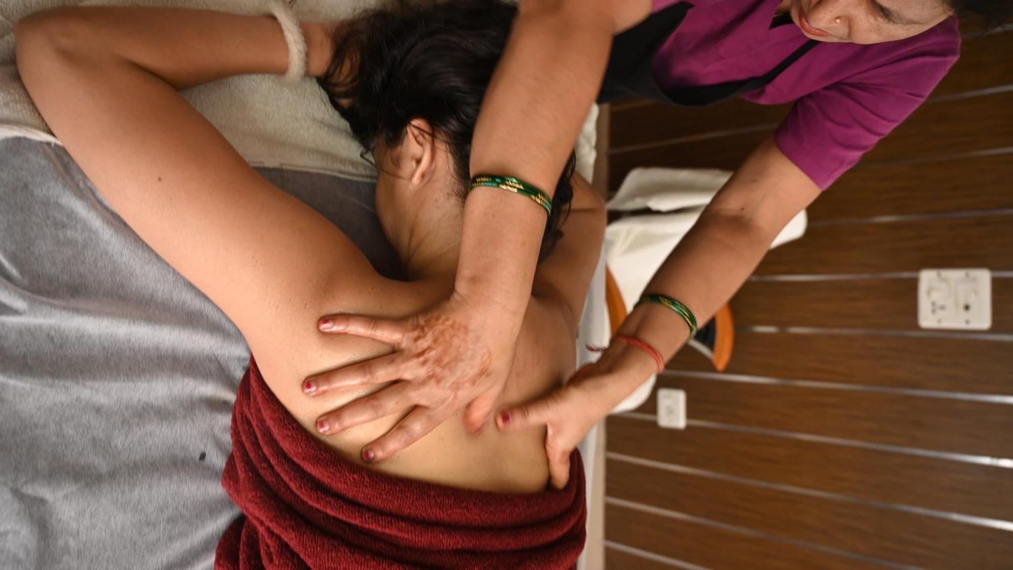 Ayurveda Bhavan Rishīkesh Exteriör bild