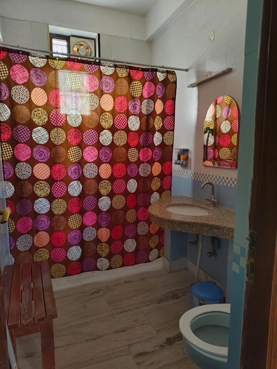 Ayurveda Bhavan Rishīkesh Exteriör bild